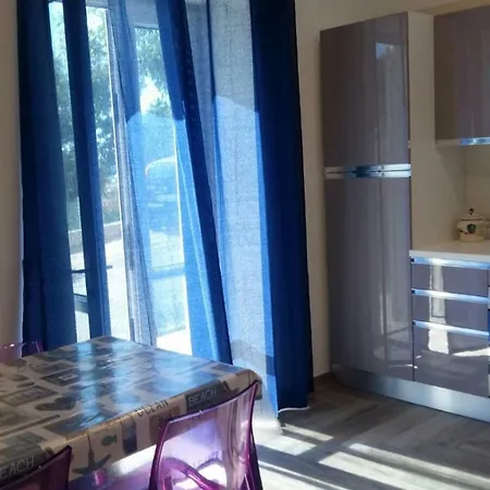 A Casa Di Nella Affittacamere *