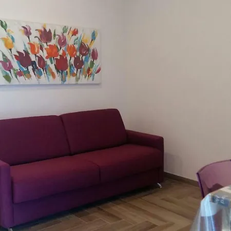 A Casa Di Nella